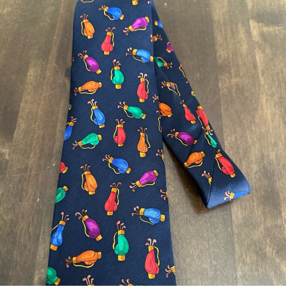Alynn Neckwear 100% Silk‎ Tie Necktie Colorful Old Golf Bags Golfing Dad Grandpa - Picture 3 of 6